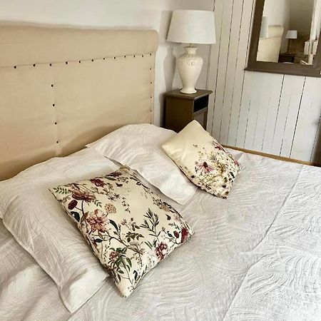 Chambre Duo Sainte-Gemme-la-Plaine Exteriör bild